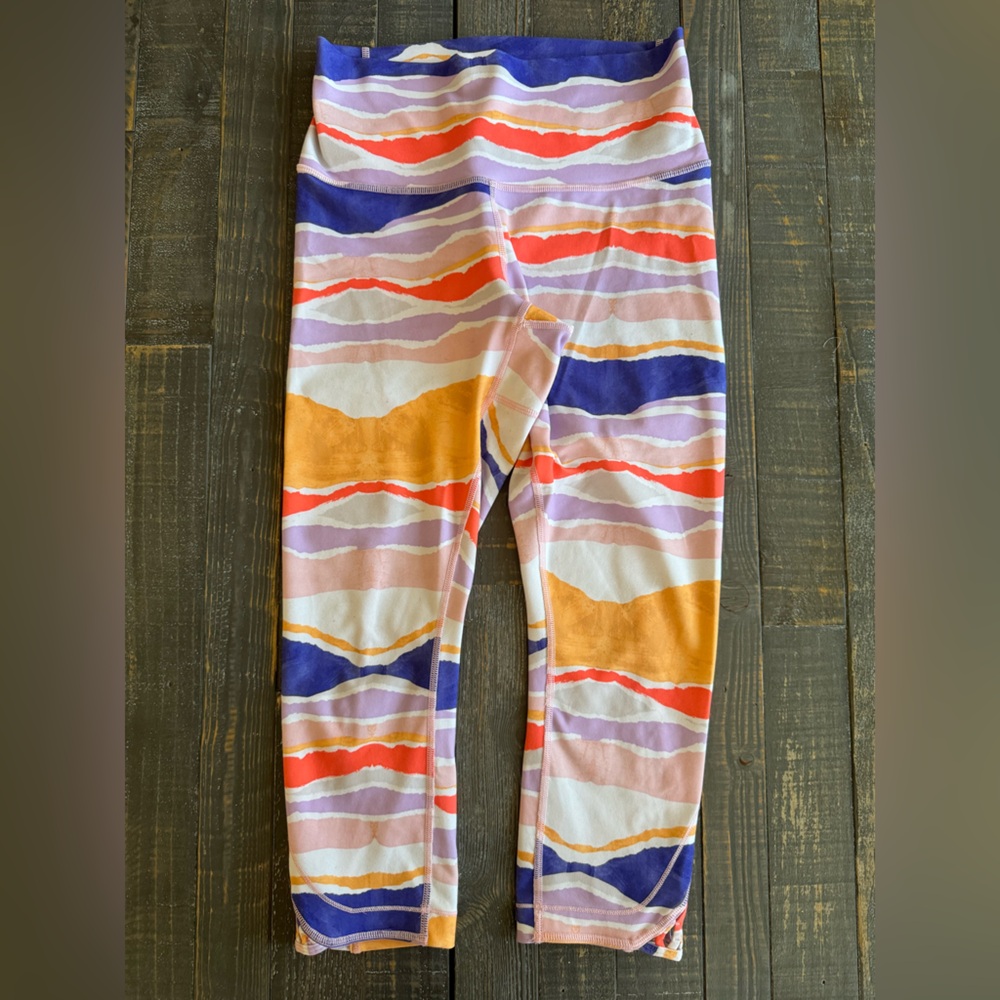 Lulu Lemon True Self Crop Yoga Leggings -Medium Size 8